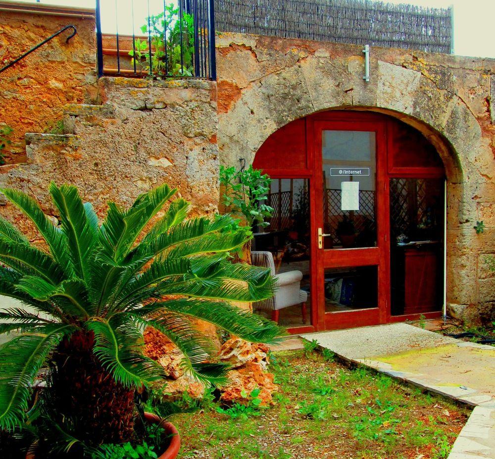 Sa Canova Hotel *